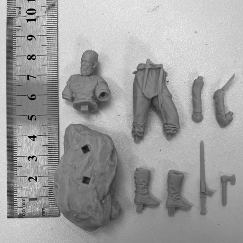 1/24 Scale Resin Figure Assemb - огляд і ціна Model Kit Revell