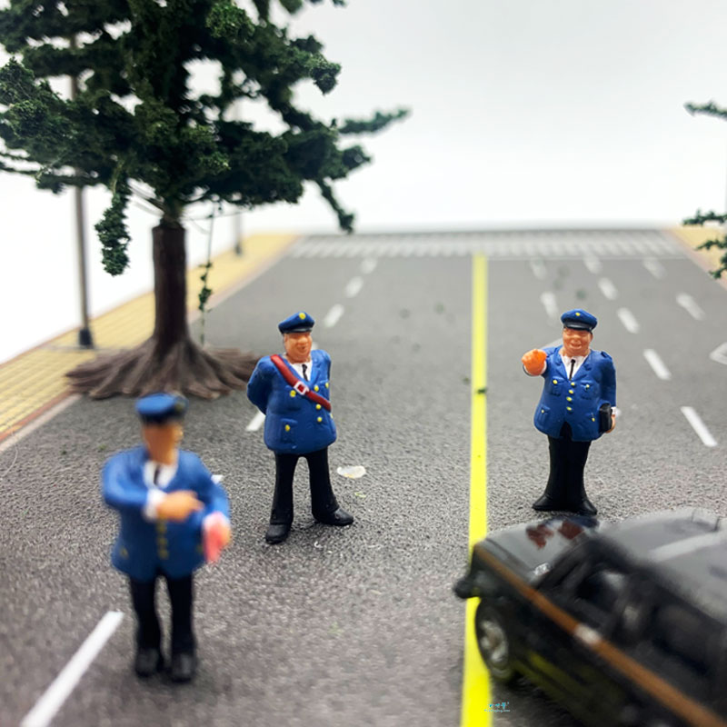 1/87 Ho Scale Model Figure Set - огляд і ціна Model Kit Train